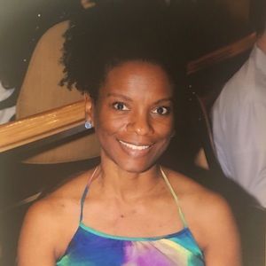 Meet your Posher, Adriane c